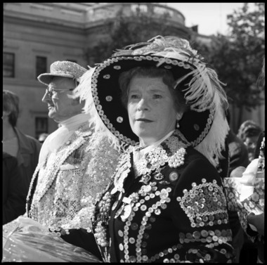 Pearly Queen 12